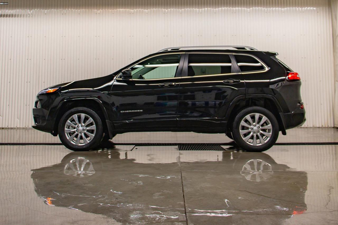 2017 Jeep Cherokee 4x4 Overland Leather Roof Nav Red Deer AB