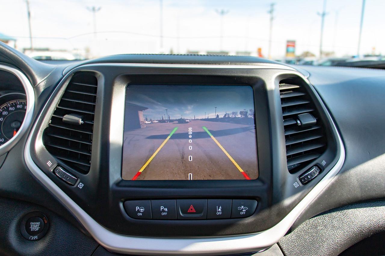 2017 Jeep Cherokee 4x4 Overland Leather Roof Nav Red Deer AB