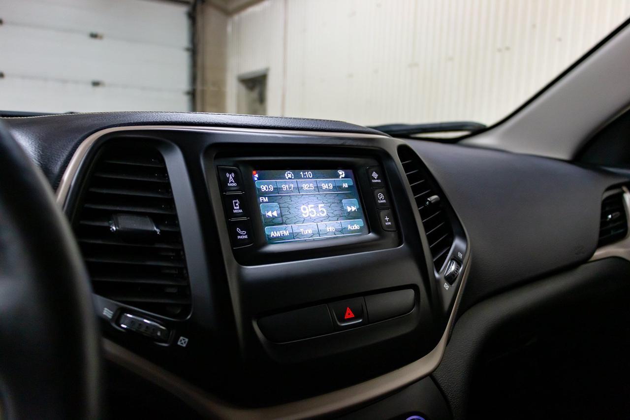 2017 Jeep Cherokee 4x4 Sport BCam Remote Start Red Deer AB