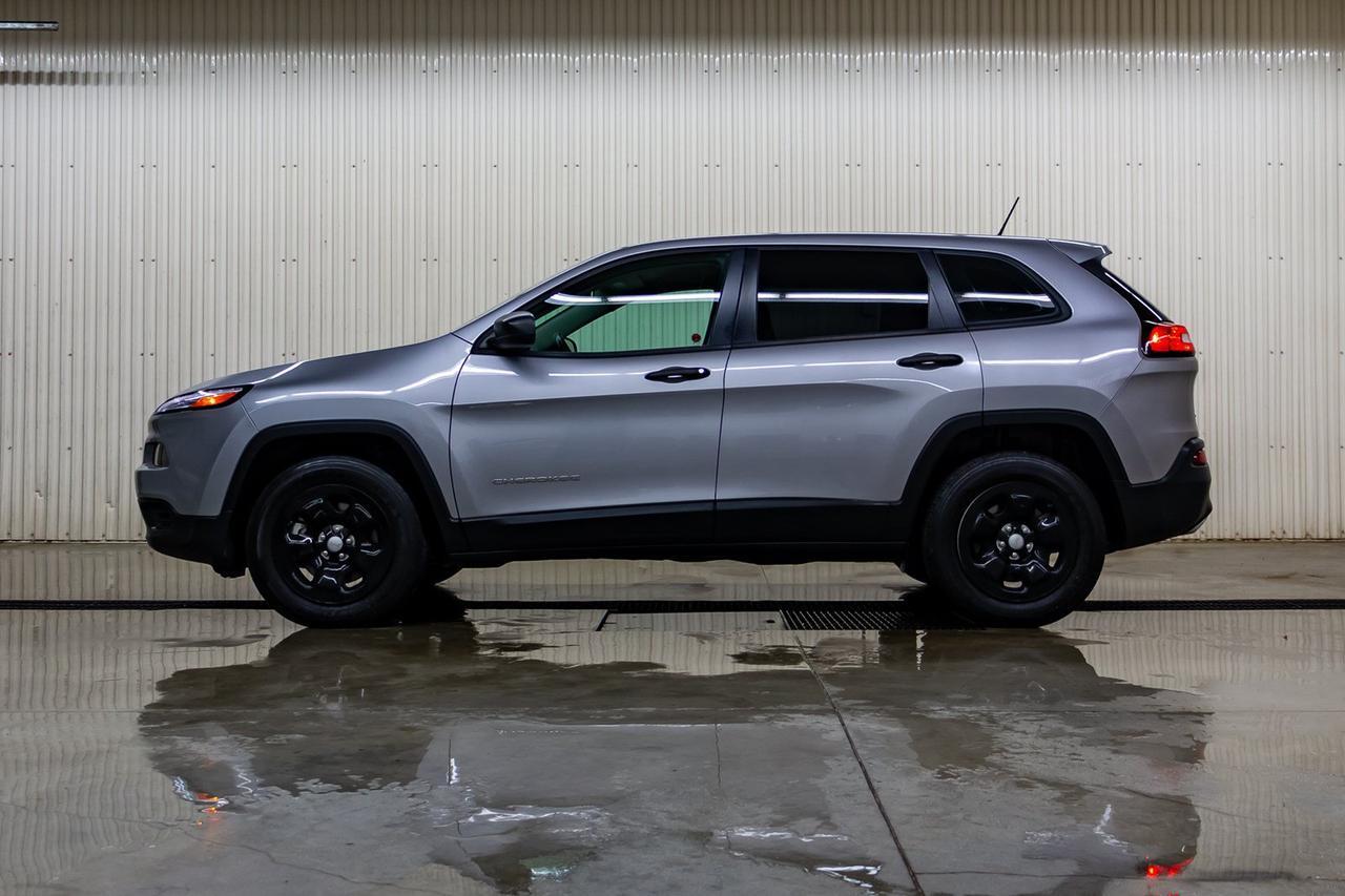 2017 Jeep Cherokee 4x4 Sport BCam Remote Start Red Deer AB