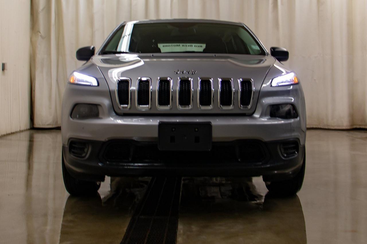 2017 Jeep Cherokee 4x4 Sport Red Deer AB