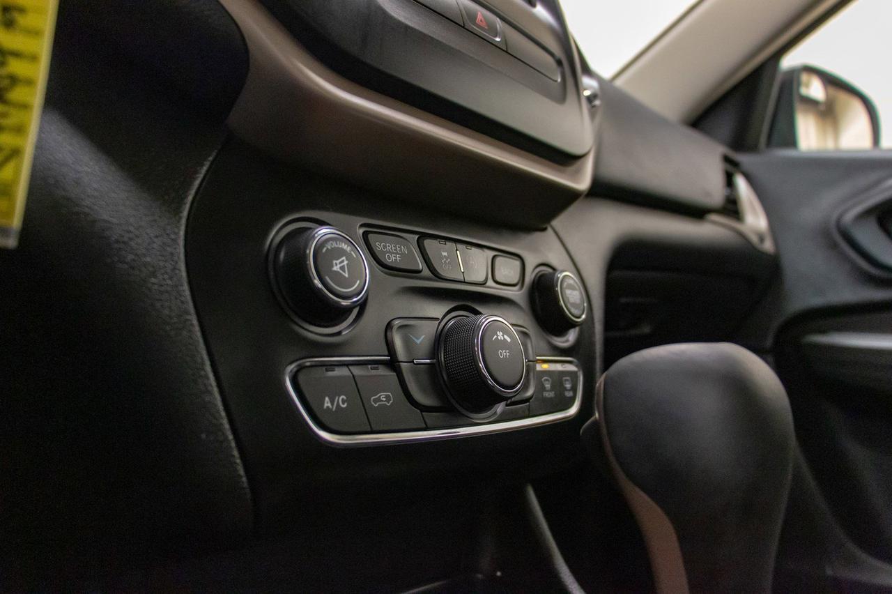 2017 Jeep Cherokee 4x4 Sport Red Deer AB