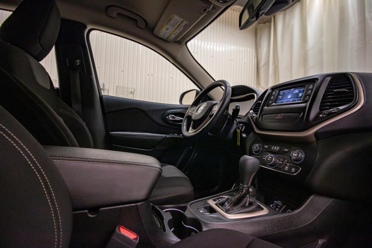 2017 Jeep Cherokee 4x4 Sport Red Deer AB