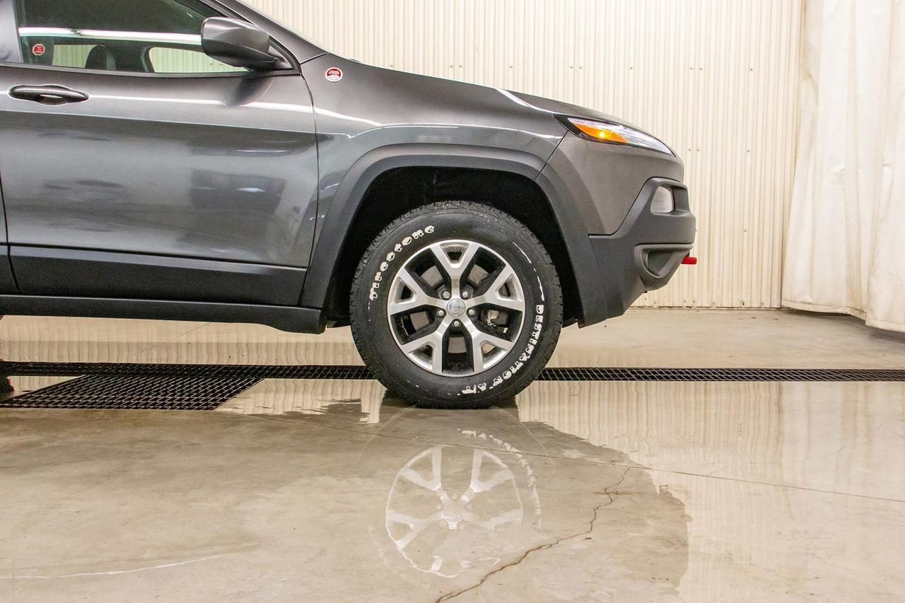 2017 Jeep Cherokee 4x4 Trailhawk Leather BCam Red Deer AB