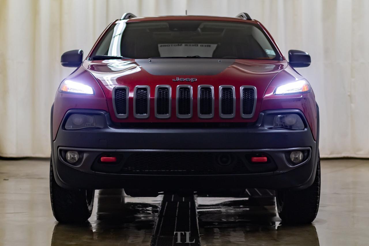2017 Jeep Cherokee 4x4 Trailhawk Leather Roof Nav BCam Red Deer AB