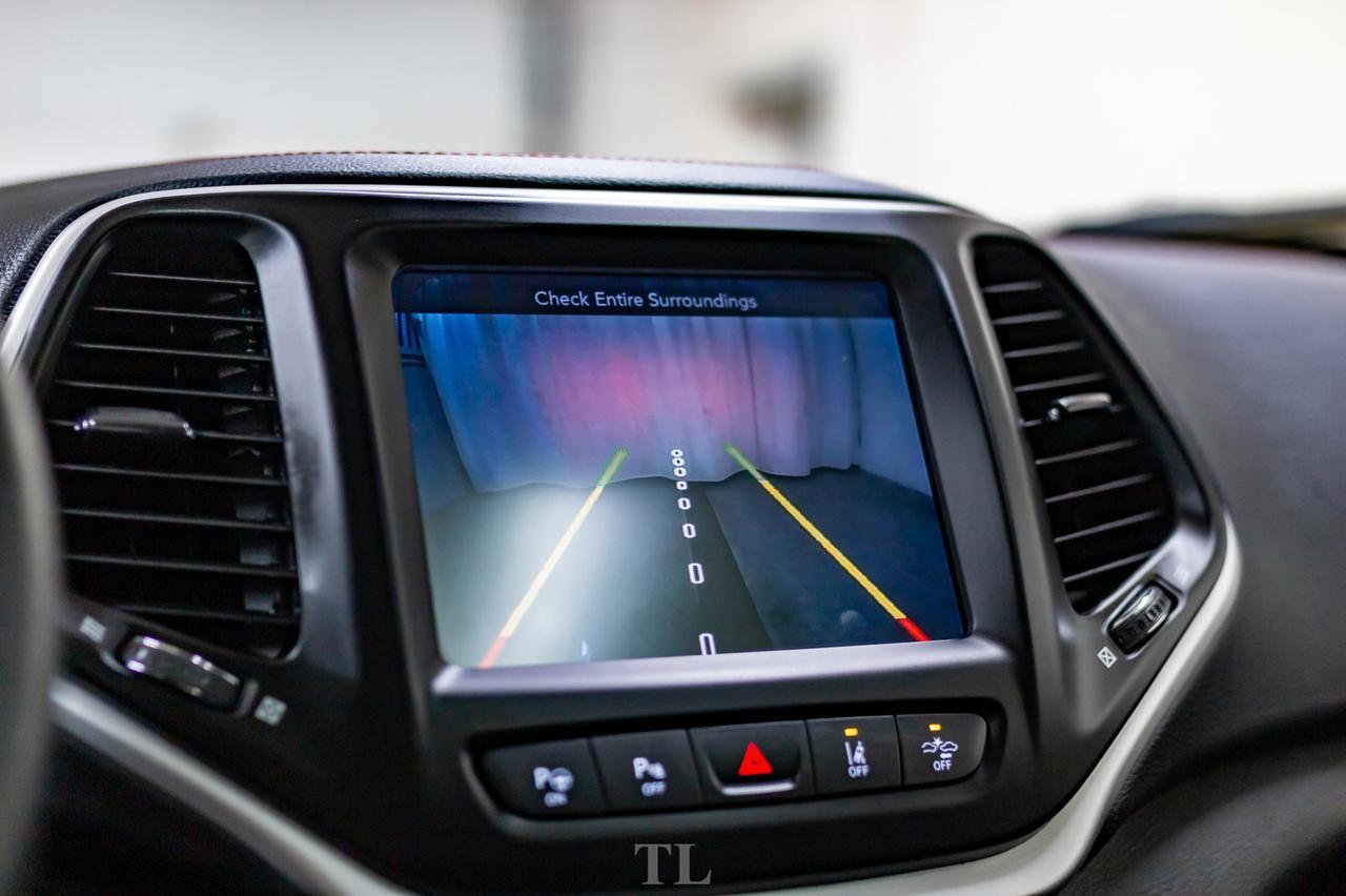 2017 Jeep Cherokee 4x4 Trailhawk Leather Roof Nav BCam Red Deer AB