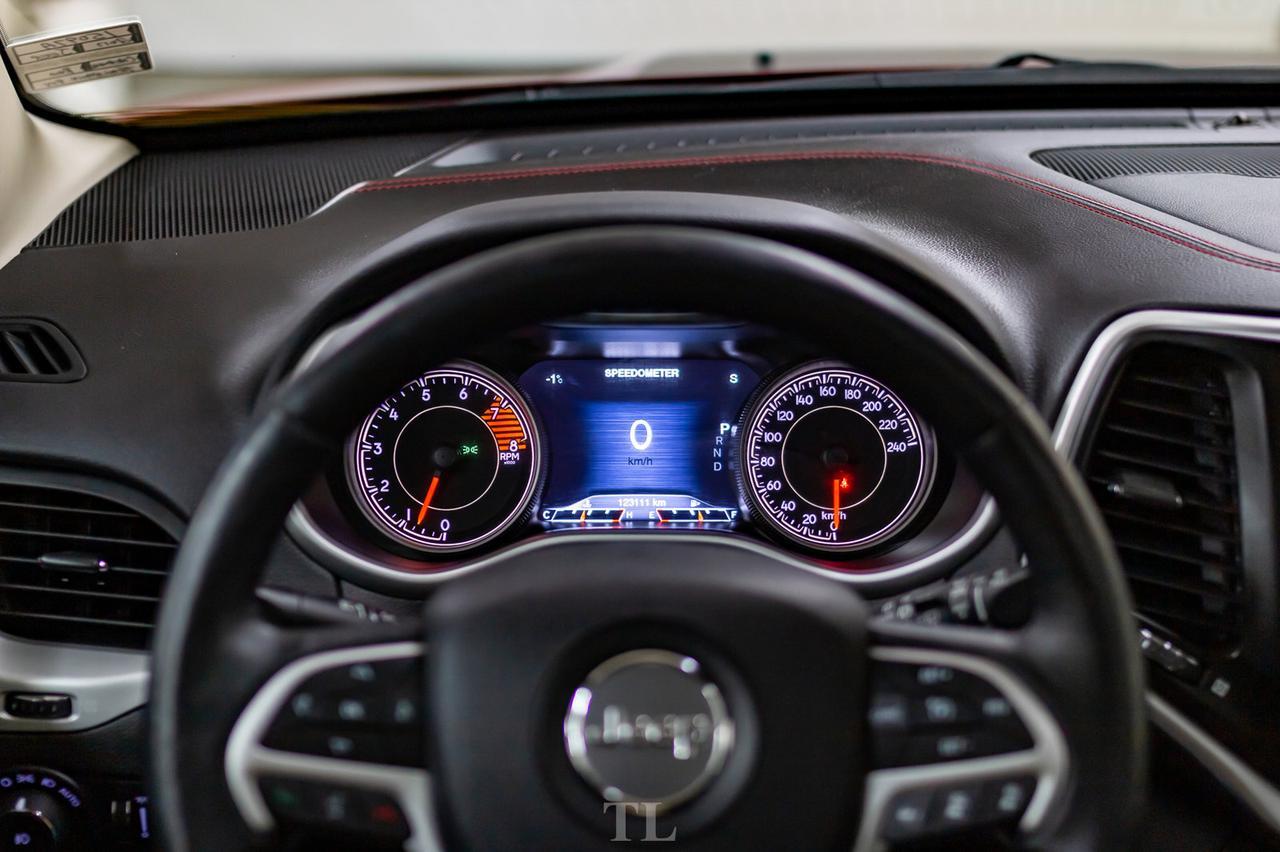 2017 Jeep Cherokee 4x4 Trailhawk Leather Roof Nav BCam Red Deer AB