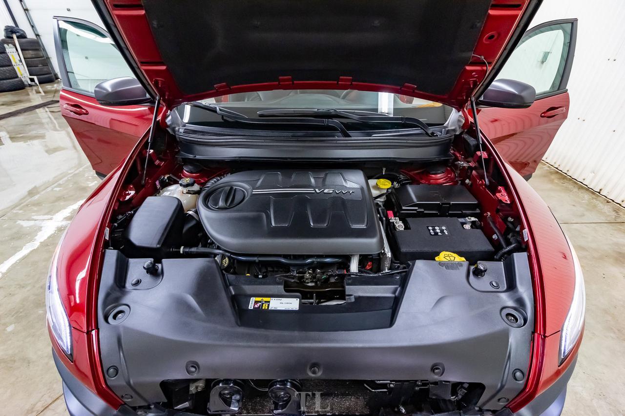 2017 Jeep Cherokee 4x4 Trailhawk Leather Roof Nav BCam Red Deer AB