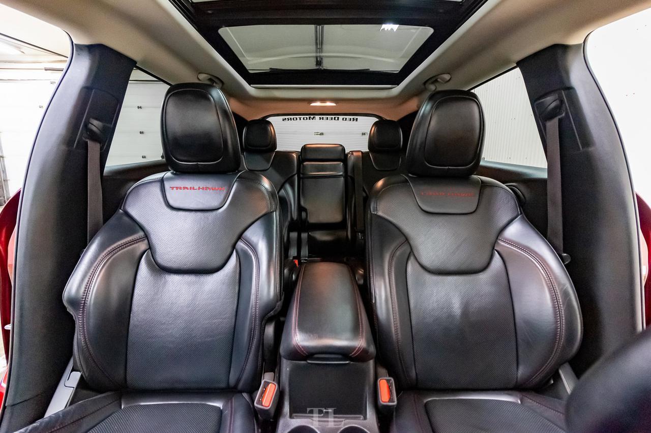 2017 Jeep Cherokee 4x4 Trailhawk Leather Roof Nav BCam Red Deer AB