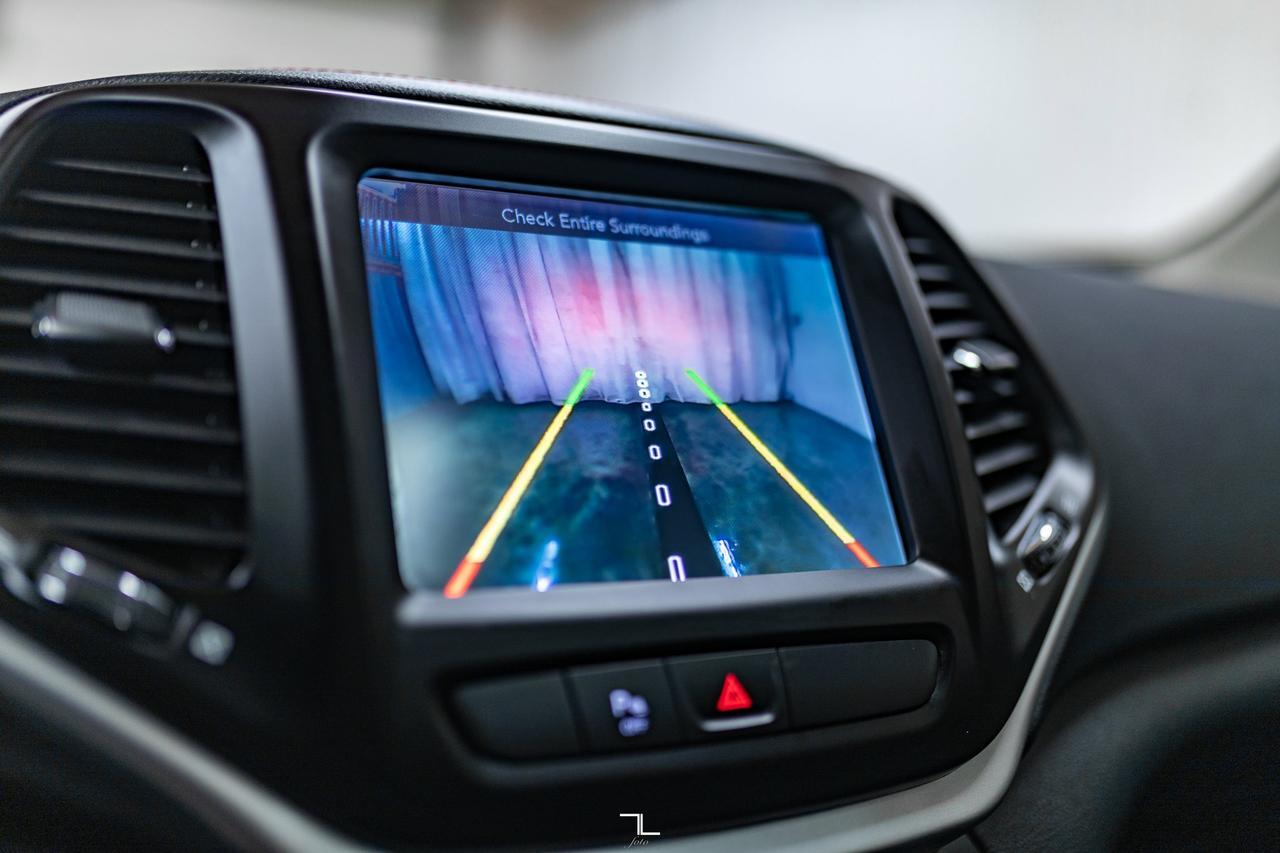 2017 Jeep Cherokee 4x4 Trailhawk Leather Roof Nav Red Deer AB