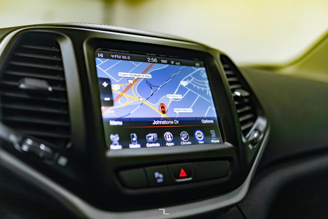 2017 Jeep Cherokee 4x4 Trailhawk Leather Roof Nav Red Deer AB