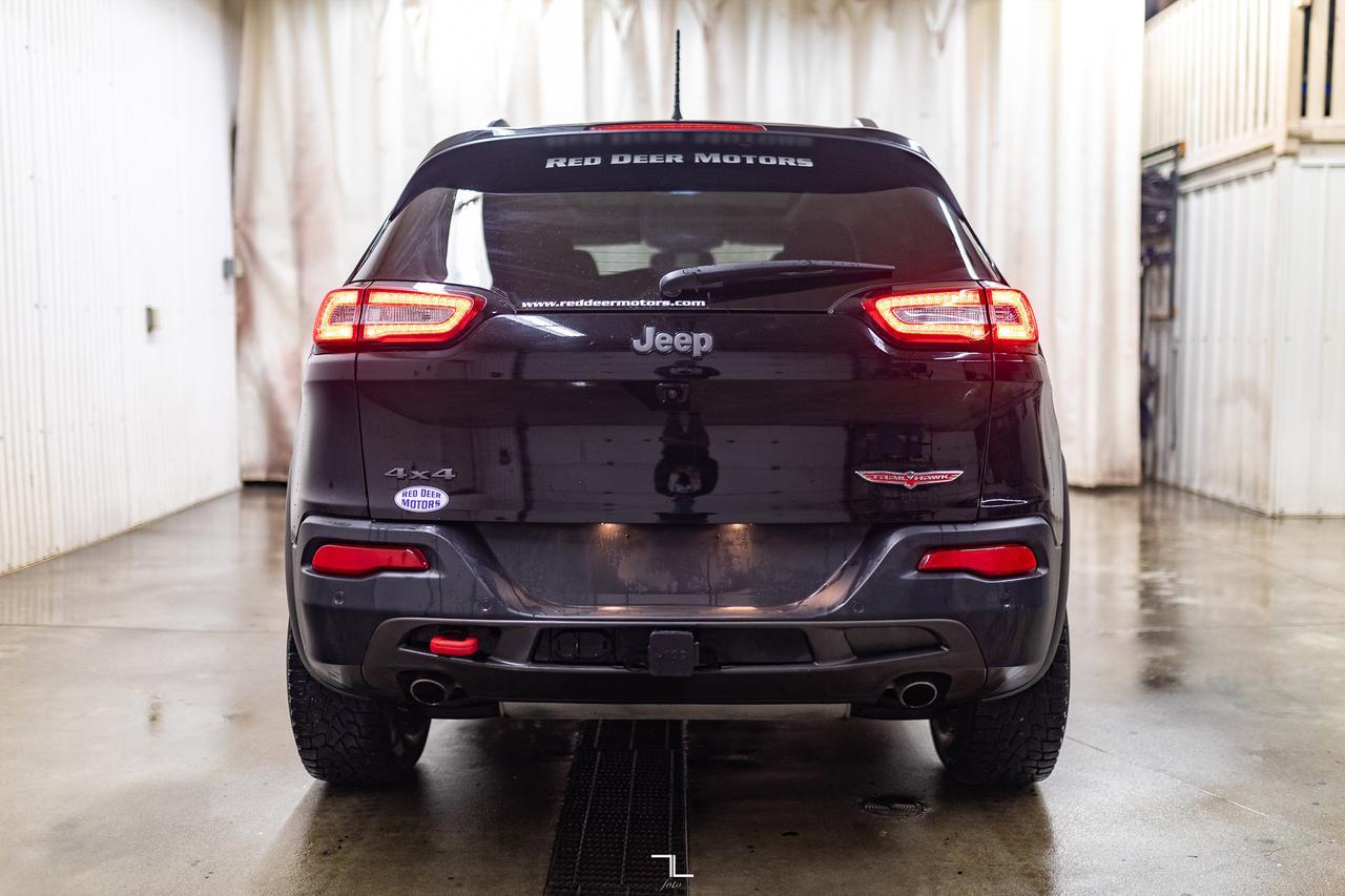 2017 Jeep Cherokee 4x4 Trailhawk Leather Roof Nav Red Deer AB