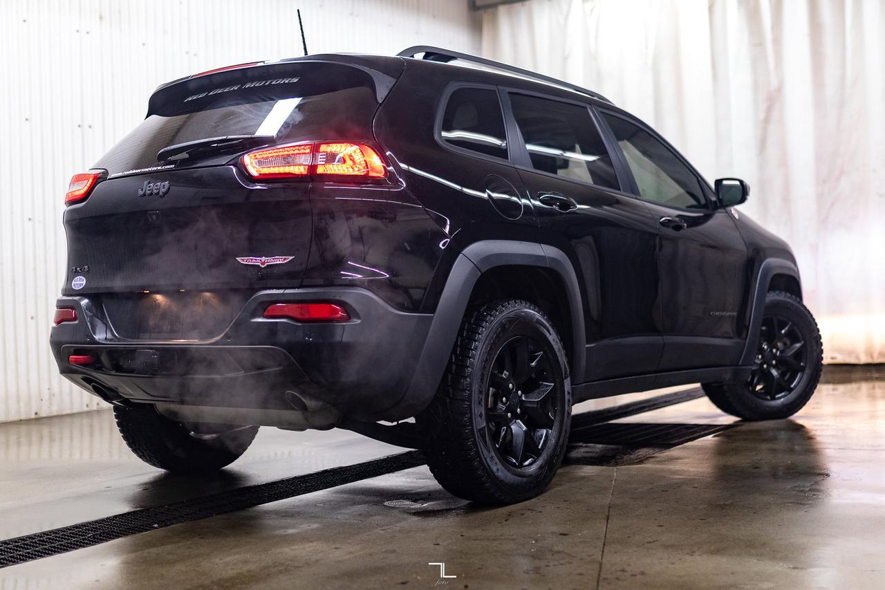 2017 Jeep Cherokee 4x4 Trailhawk Leather Roof Nav Red Deer AB
