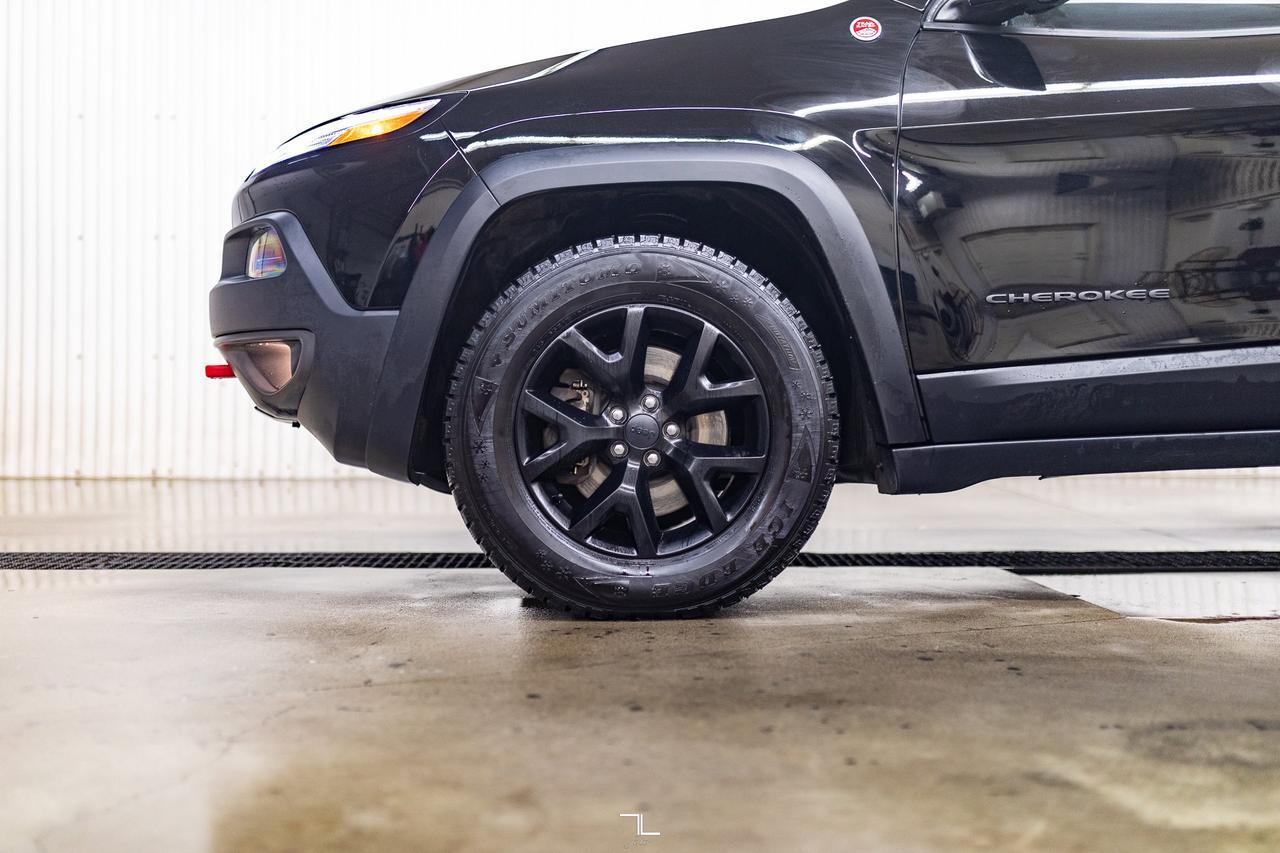 2017 Jeep Cherokee 4x4 Trailhawk Leather Roof Nav Red Deer AB