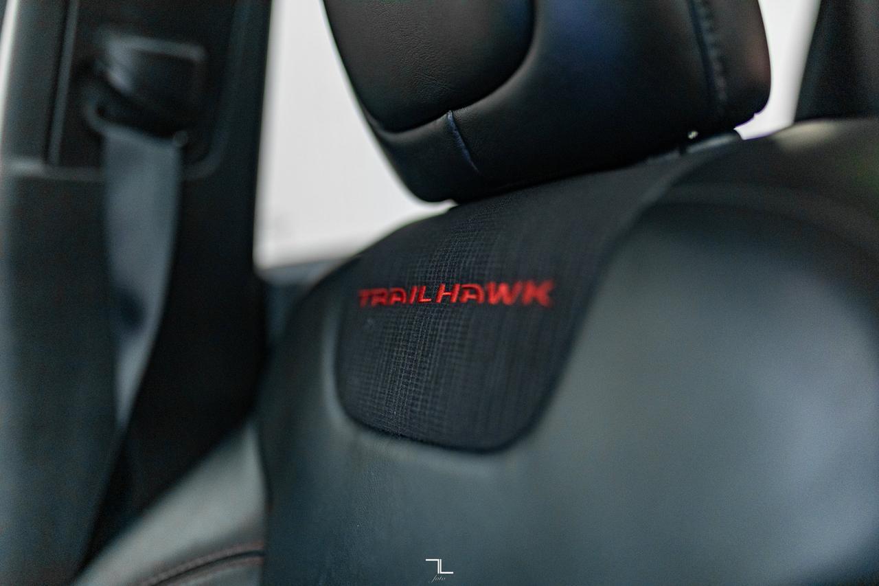 2017 Jeep Cherokee 4x4 Trailhawk Leather Roof Nav Red Deer AB