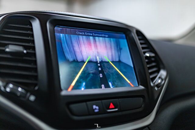 2017 Jeep Cherokee 4x4 Trailhawk Leather Roof Nav Red Deer AB