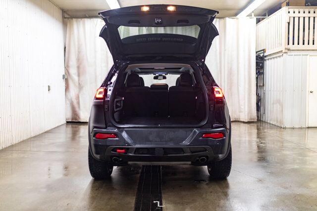 2017 Jeep Cherokee 4x4 Trailhawk Leather Roof Nav Red Deer AB