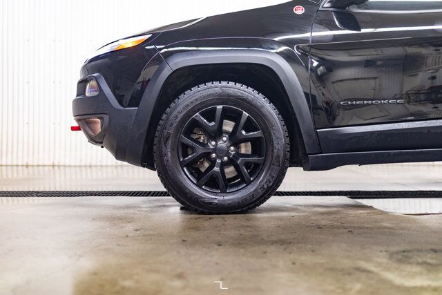 2017 Jeep Cherokee 4x4 Trailhawk Leather Roof Nav Red Deer AB