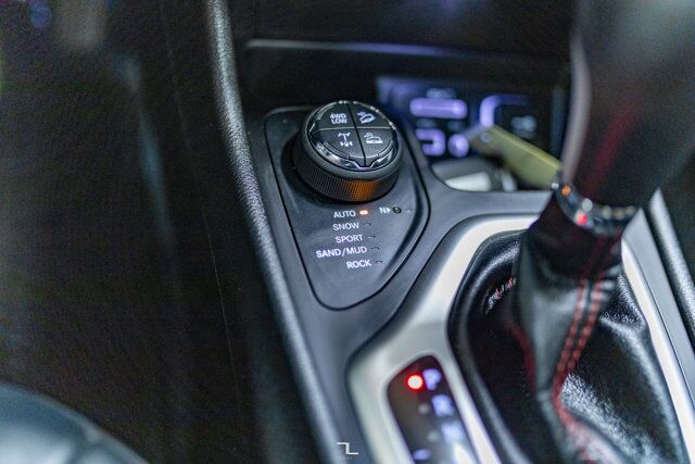 2017 Jeep Cherokee 4x4 Trailhawk Leather Roof Nav Red Deer AB