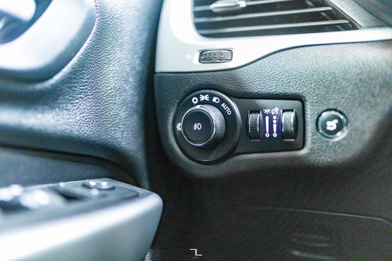 2017 Jeep Cherokee 4x4 Trailhawk Leather Roof Nav Red Deer AB