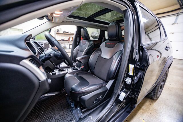 2017 Jeep Cherokee 4x4 Trailhawk Leather Roof Nav Red Deer AB