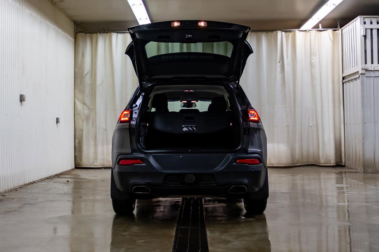 2017 Jeep Cherokee AWD North BCam Red Deer AB