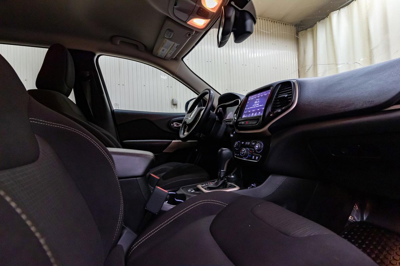 2017 Jeep Cherokee AWD North BCam Red Deer AB