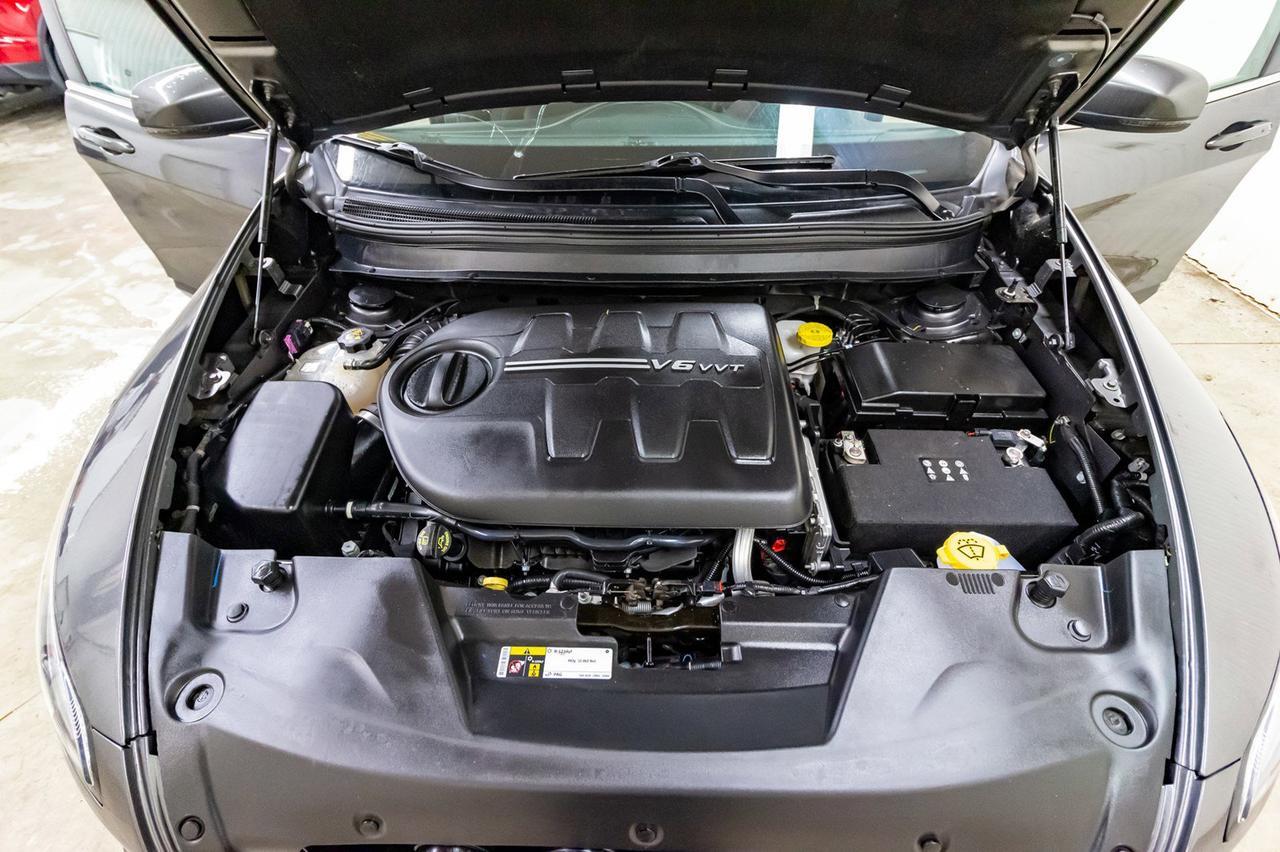 2017 Jeep Cherokee AWD North BCam Red Deer AB