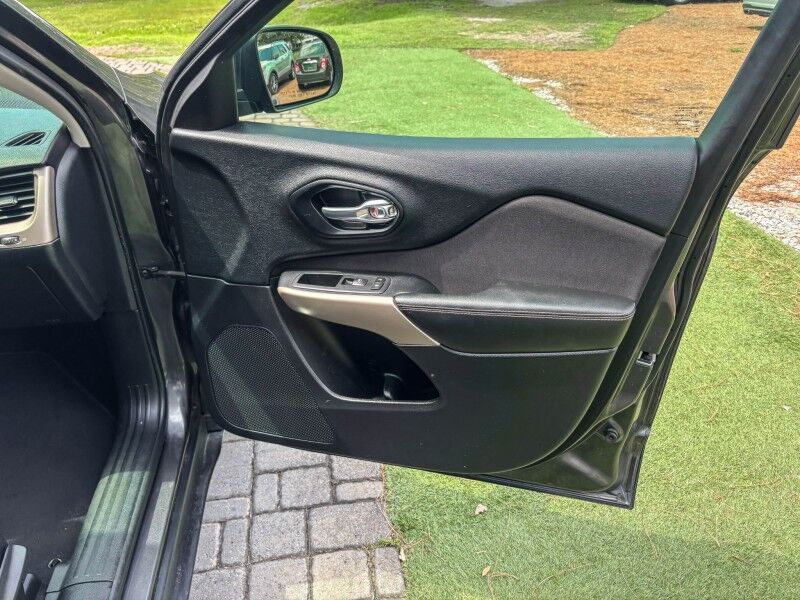 2017 Jeep Cherokee Altitude Wilmington NC