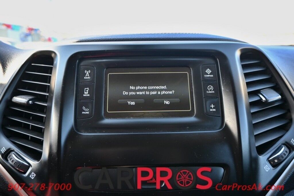 2017 Jeep Cherokee Latitude - 3.2L V6 - Automatic - 4X4 - Heated Front Seats - Heated Steering Wheel - Block Heater - Remote Start - Power Windows & Door Locks - Tow Package Anchorage AK