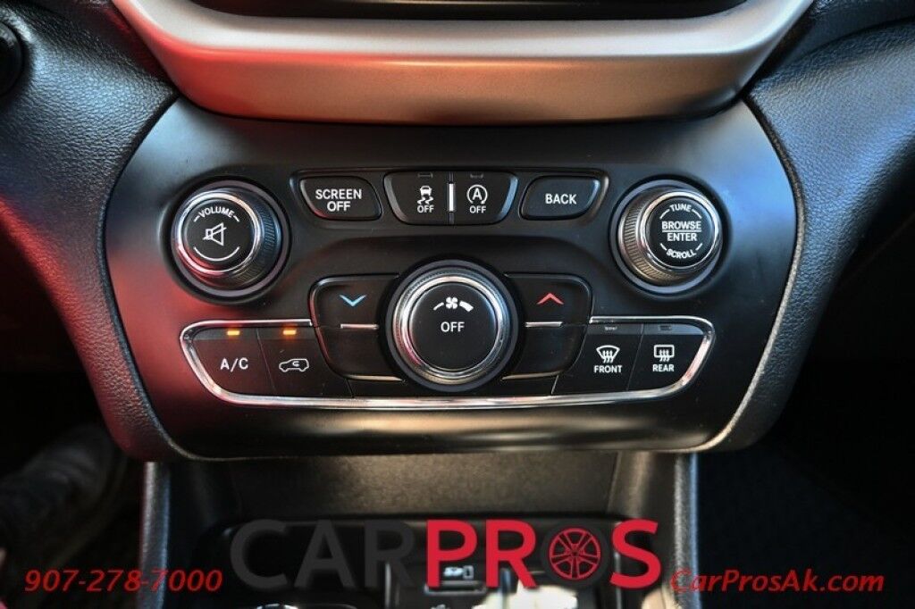 2017 Jeep Cherokee Latitude - 3.2L V6 - Automatic - 4X4 - Heated Front Seats - Heated Steering Wheel - Block Heater - Remote Start - Power Windows & Door Locks - Tow Package Anchorage AK