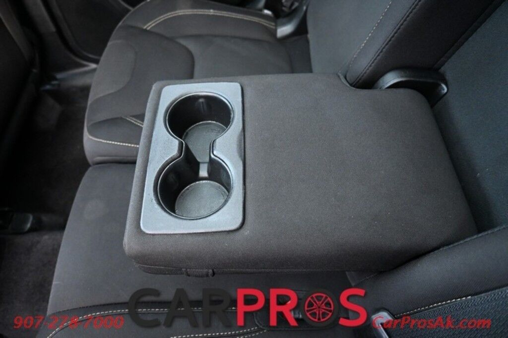 2017 Jeep Cherokee Latitude - 4X4 - 3.2L V6 - Auto Start - Power Driver's Seat - Panoramic Sunroof - Power Locks, Windows & Mirrors - Bluetooth - Power Liftgate - Fog Lights - Keyless Entry & Start - Aluminum Wheels - 29 MPG Anchorage AK