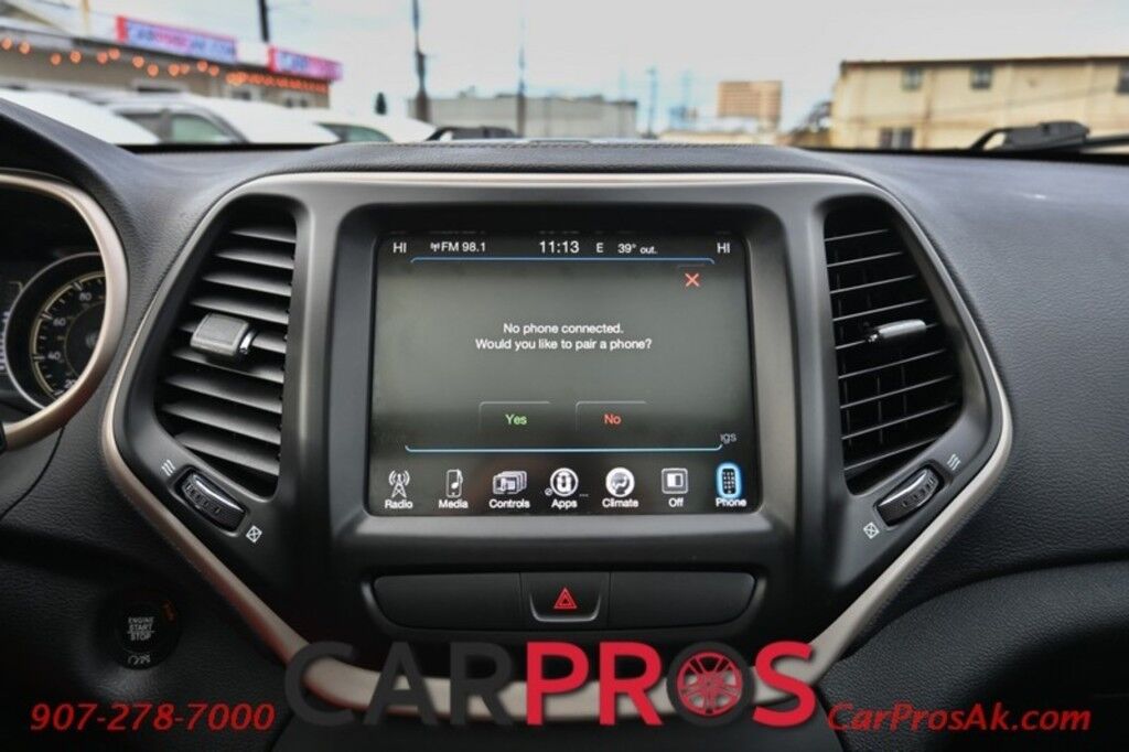 2017 Jeep Cherokee Latitude - 4X4 - 3.2L V6 - Auto Start - Power Driver's Seat - Panoramic Sunroof - Power Locks, Windows & Mirrors - Bluetooth - Power Liftgate - Fog Lights - Keyless Entry & Start - Aluminum Wheels - 29 MPG Anchorage AK