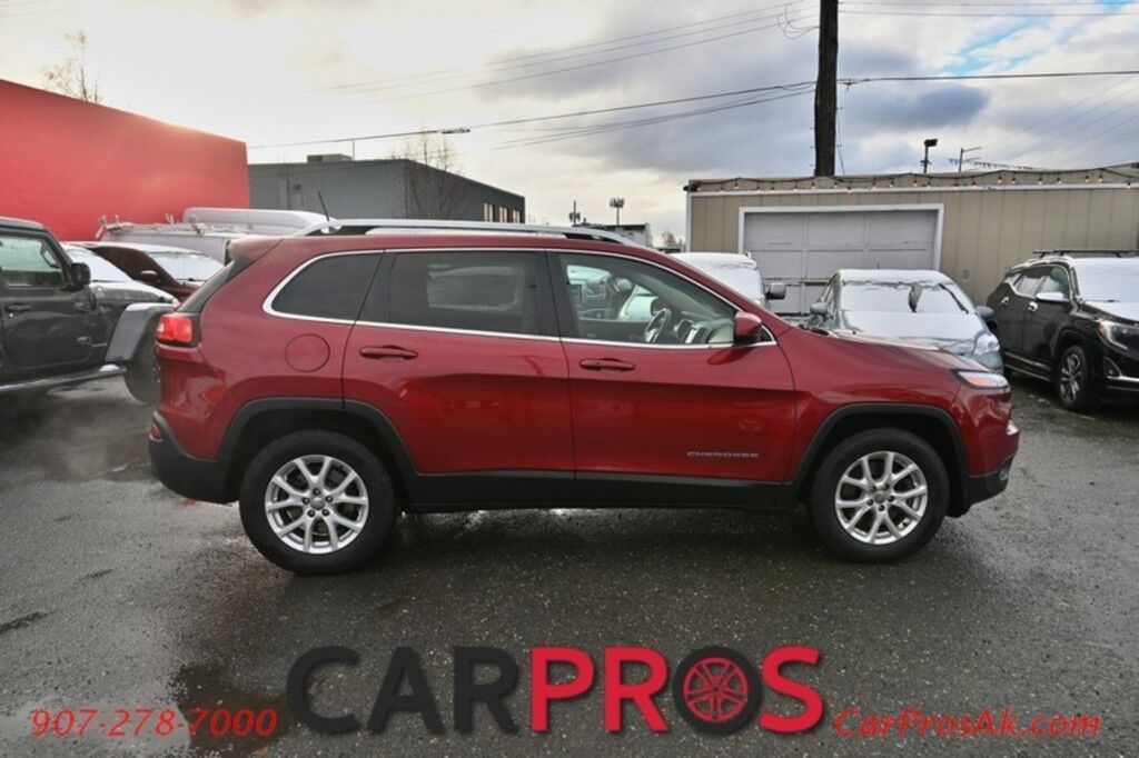 2017 Jeep Cherokee Latitude - 4X4 - 3.2L V6 - Auto Start - Power Driver's Seat - Panoramic Sunroof - Power Locks, Windows & Mirrors - Bluetooth - Power Liftgate - Fog Lights - Keyless Entry & Start - Aluminum Wheels - 29 MPG Anchorage AK