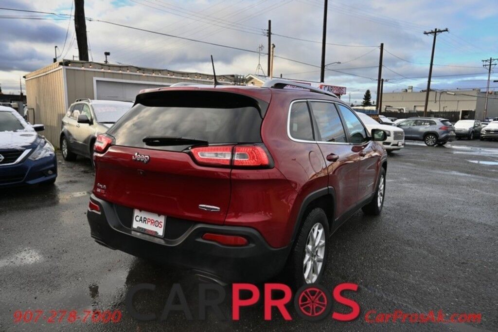 2017 Jeep Cherokee Latitude - 4X4 - 3.2L V6 - Auto Start - Power Driver's Seat - Panoramic Sunroof - Power Locks, Windows & Mirrors - Bluetooth - Power Liftgate - Fog Lights - Keyless Entry & Start - Aluminum Wheels - 29 MPG Anchorage AK
