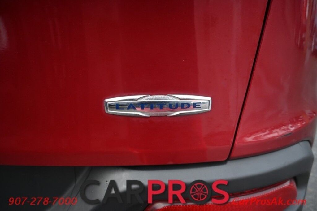 2017 Jeep Cherokee Latitude - 4X4 - 3.2L V6 - Auto Start - Power Driver's Seat - Panoramic Sunroof - Power Locks, Windows & Mirrors - Bluetooth - Power Liftgate - Fog Lights - Keyless Entry & Start - Aluminum Wheels - 29 MPG Anchorage AK