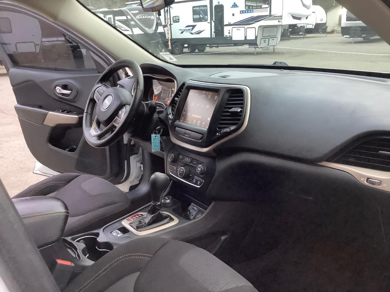 2017 Jeep Cherokee Latitude 4x4 Hayden ID