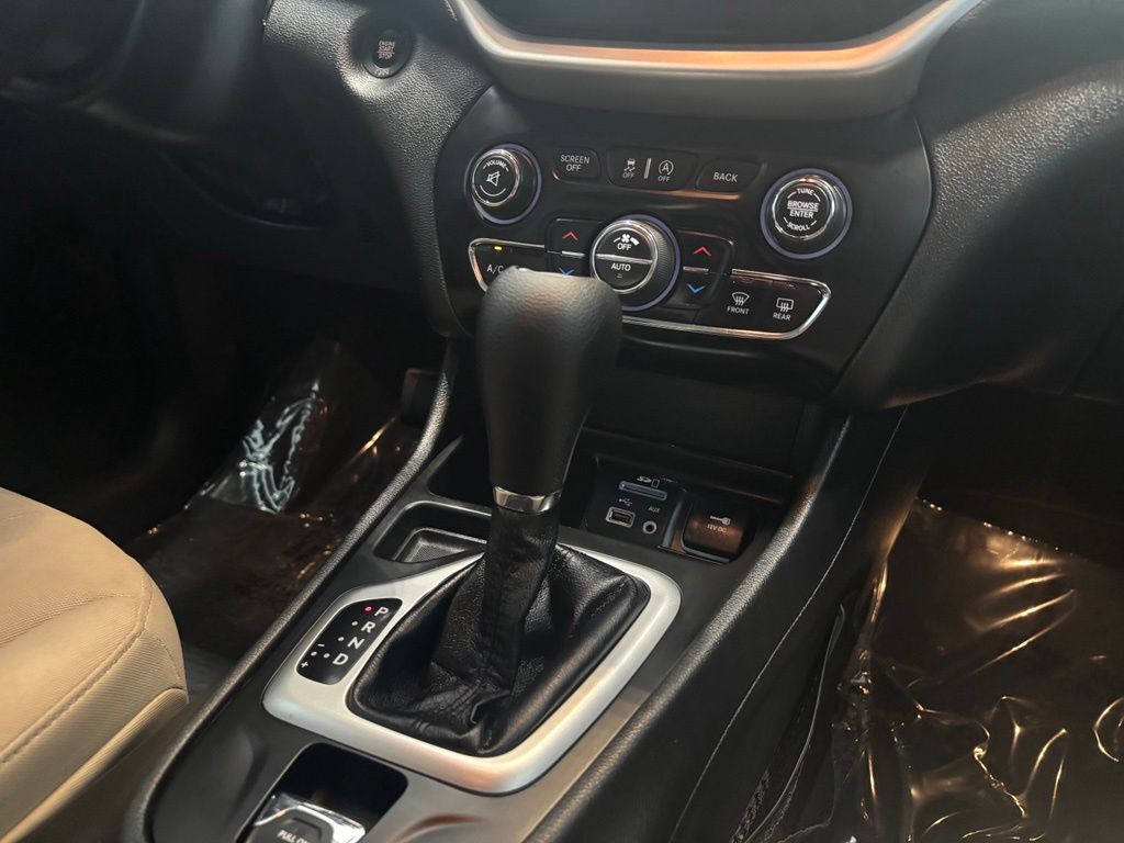 2017 Jeep Cherokee Latitude Tucson AZ