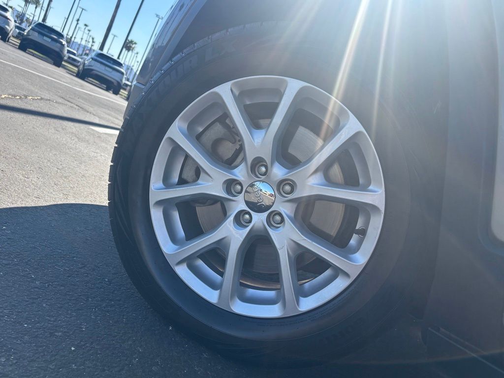 2017 Jeep Cherokee Latitude Tucson AZ