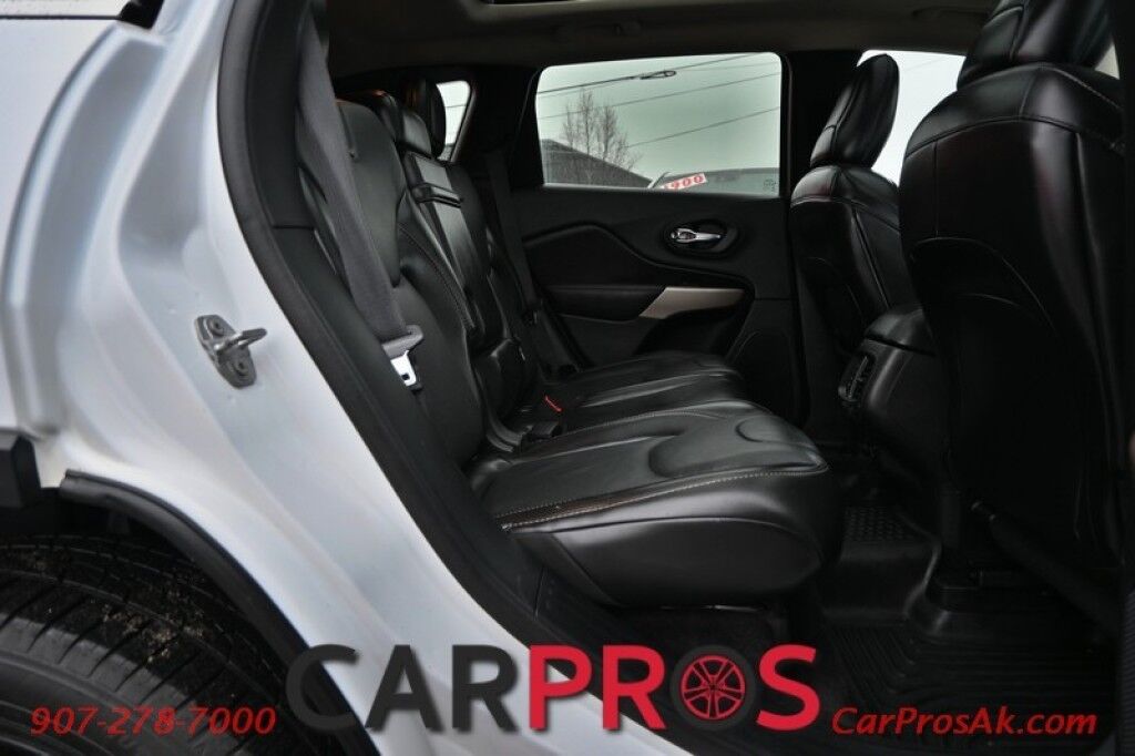 2017 Jeep Cherokee Limited - 4X4 - Safety Tec &Technology Pkg - Adaptive Cruise Control - Heated & Cooled Leather Seats - Heated Steering Wheel - Remote Start - Sunroof - Navigation - Power Liftgate - Tow Pkg Anchorage AK