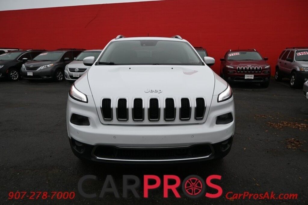 2017 Jeep Cherokee Limited - 4X4 - Safety Tec &Technology Pkg - Adaptive Cruise Control - Heated & Cooled Leather Seats - Heated Steering Wheel - Remote Start - Sunroof - Navigation - Power Liftgate - Tow Pkg