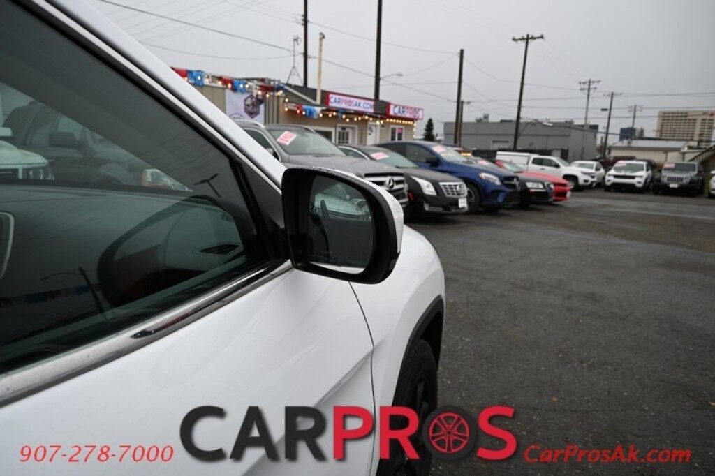 2017 Jeep Cherokee Limited - 4X4 - Safety Tec &Technology Pkg - Adaptive Cruise Control - Heated & Cooled Leather Seats - Heated Steering Wheel - Remote Start - Sunroof - Navigation - Power Liftgate - Tow Pkg Anchorage AK