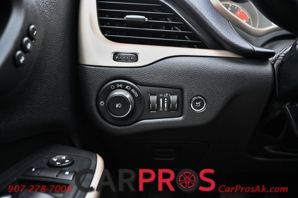 2017 Jeep Cherokee Limited - 4X4 - Safety Tec &Technology Pkg - Adaptive Cruise Control - Heated & Cooled Leather Seats - Heated Steering Wheel - Remote Start - Sunroof - Navigation - Power Liftgate - Tow Pkg Anchorage AK