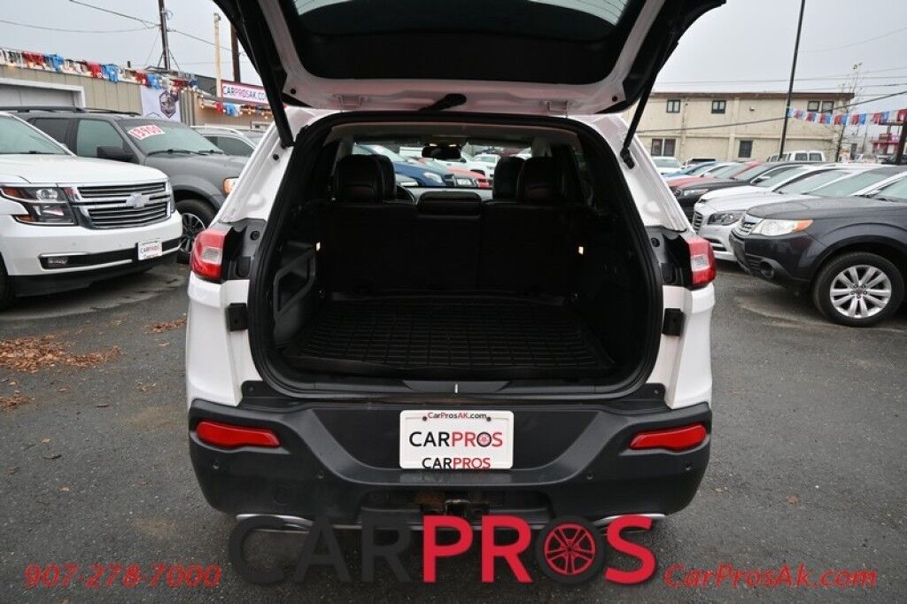 2017 Jeep Cherokee Limited - 4X4 - Safety Tec &Technology Pkg - Adaptive Cruise Control - Heated & Cooled Leather Seats - Heated Steering Wheel - Remote Start - Sunroof - Navigation - Power Liftgate - Tow Pkg Anchorage AK