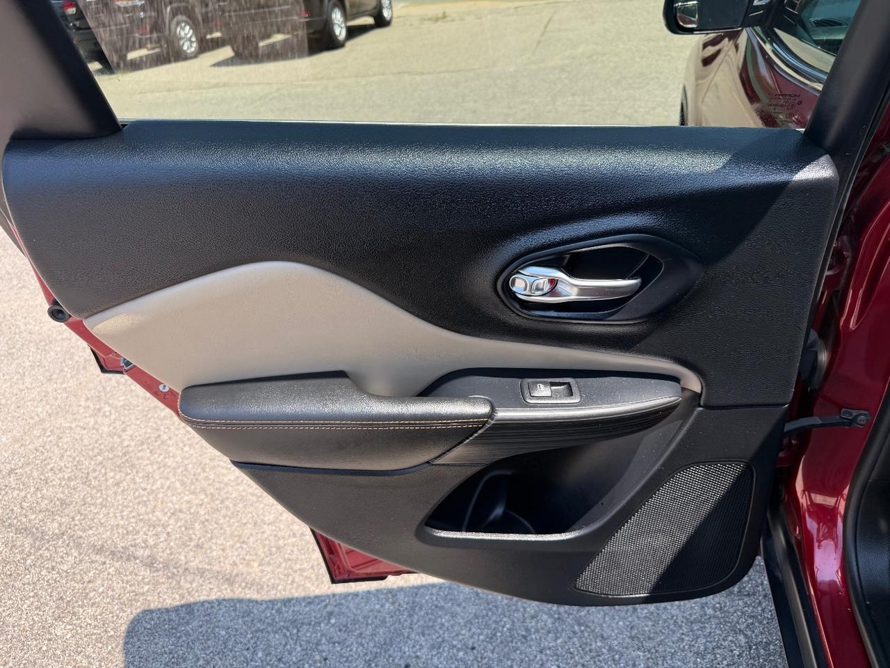 2017 Jeep Cherokee Limited 4x4 Middleville MI