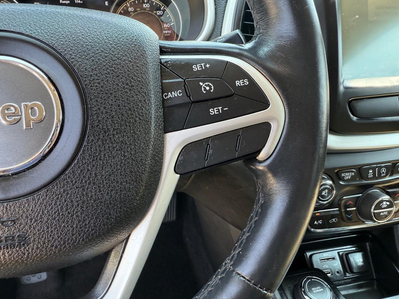 2017 Jeep Cherokee Limited 4x4 Middleville MI