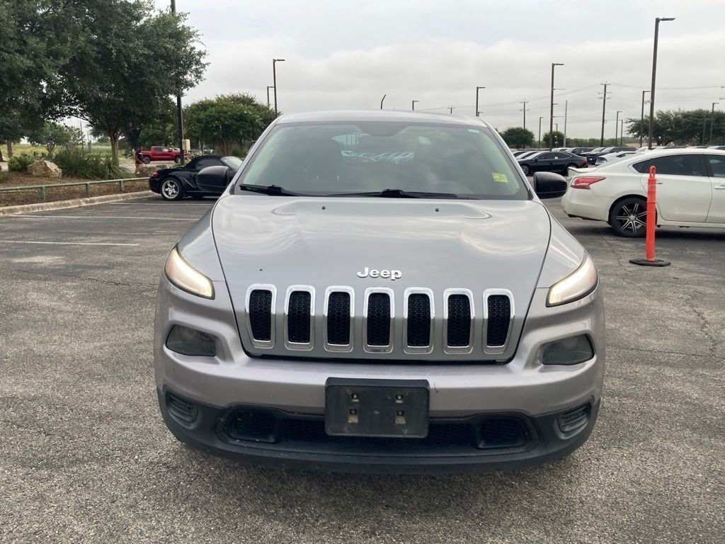 2017 Jeep Cherokee Sport