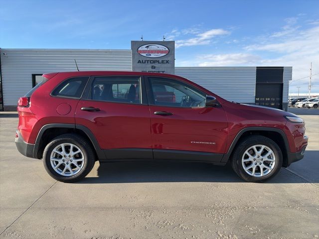 2017 Jeep Cherokee Sport