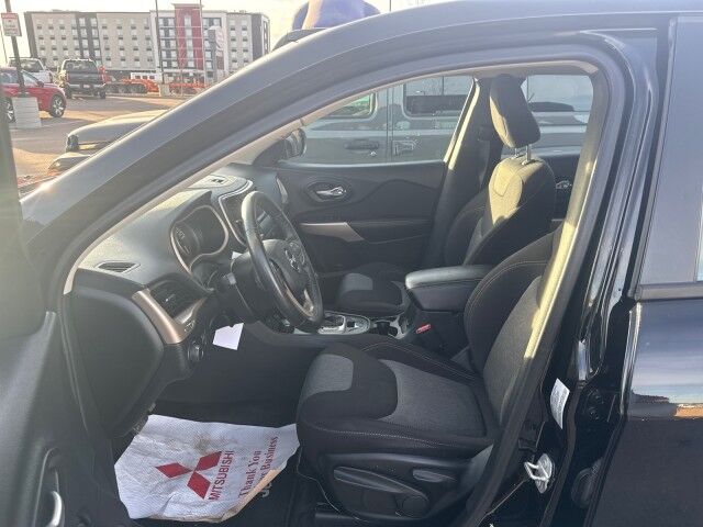 2017 Jeep Cherokee Sport Whitecourt AB