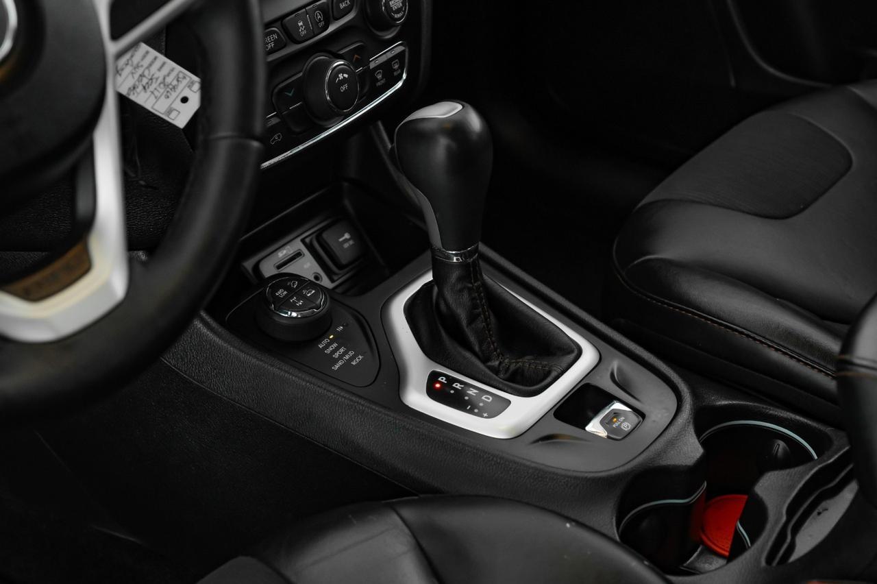 2017 Jeep Cherokee TRAILHAWK 4WD NAVIGATION HEATED SEATS REAR CAMERA BLUETOOTH CRUISE ALLOY WHEELS Carrollton TX